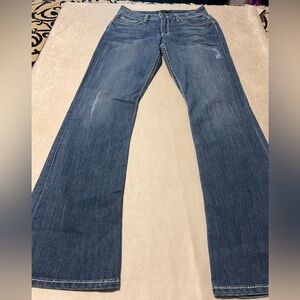 Cache Contour Collection Slghtly Distressed Bootcut Jeans w/ Embroidery. Size 6